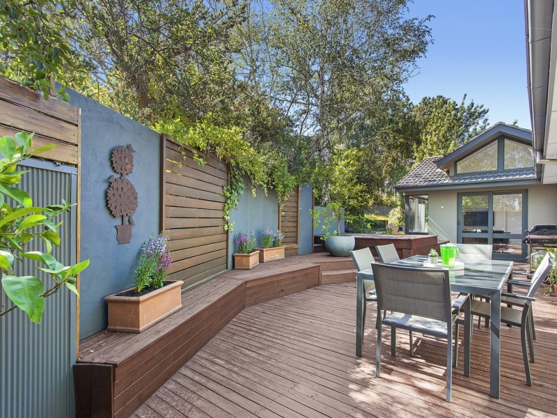 22 Laseron Place, Mawson ACT 2607