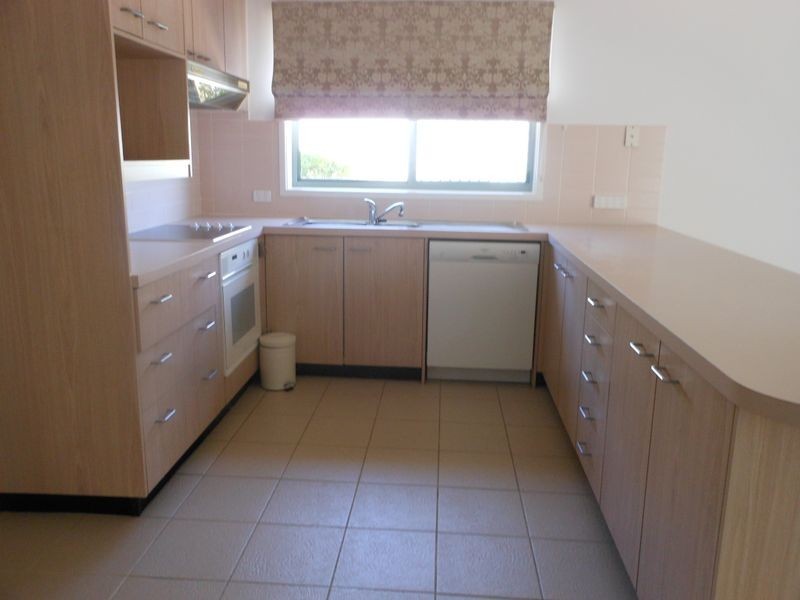 21/3 Hansen Circuit, Isaacs ACT 2607