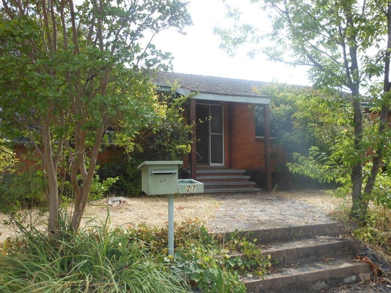 27 Gilmore Cresent, Garran ACT 2605