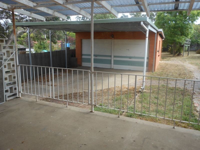27 Gilmore Cresent, Garran ACT 2605