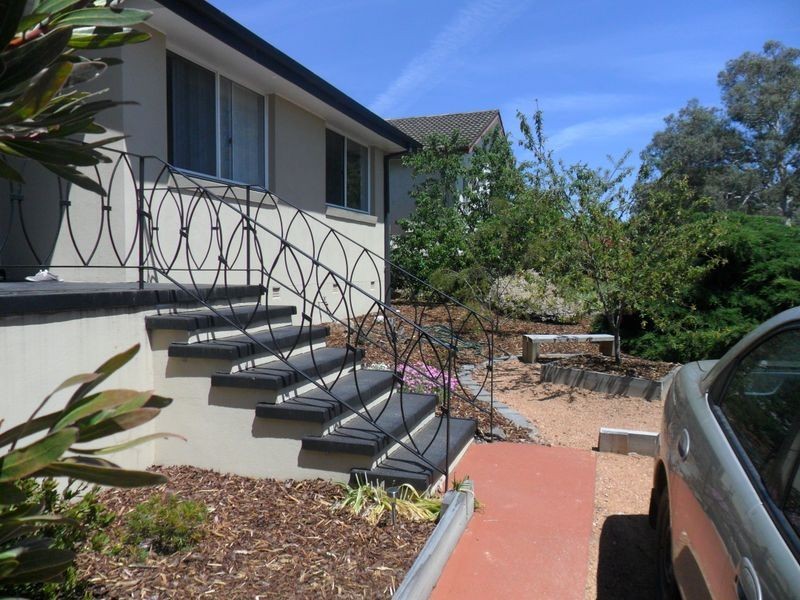 82 Eggleston Crescent, Chifley ACT 2606