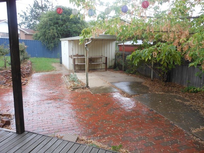 111 Eggleston Crescent, Chifley ACT 2606