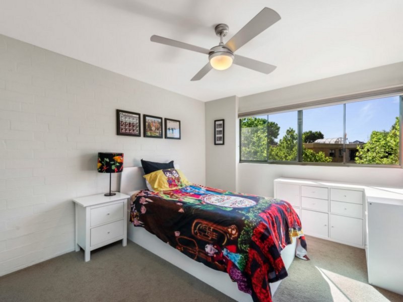 18/18 Currie Crescent, Kingston ACT 2604