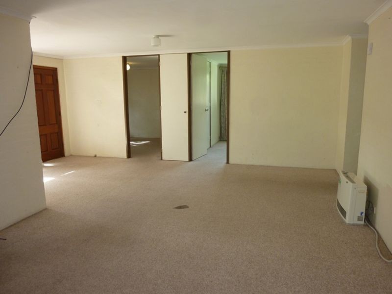 6 Anembo Street, Narrabundah ACT 2604