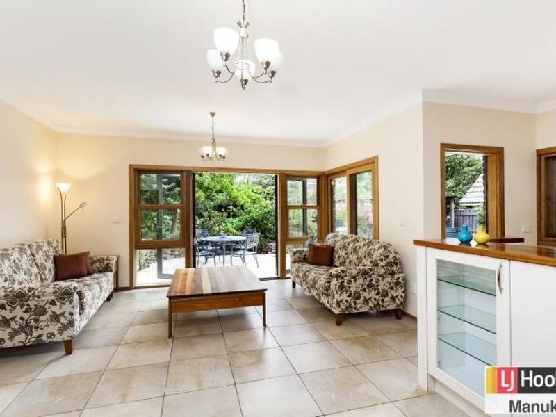 9 Schlich Street, Yarralumla ACT 2600