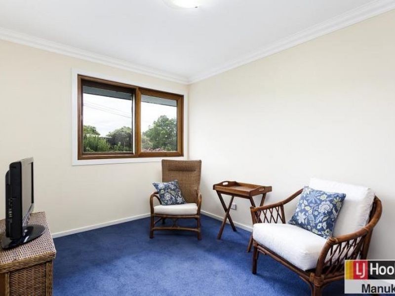 9 Schlich Street, Yarralumla ACT 2600