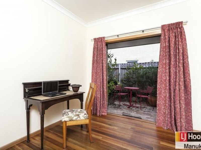 9 Schlich Street, Yarralumla ACT 2600