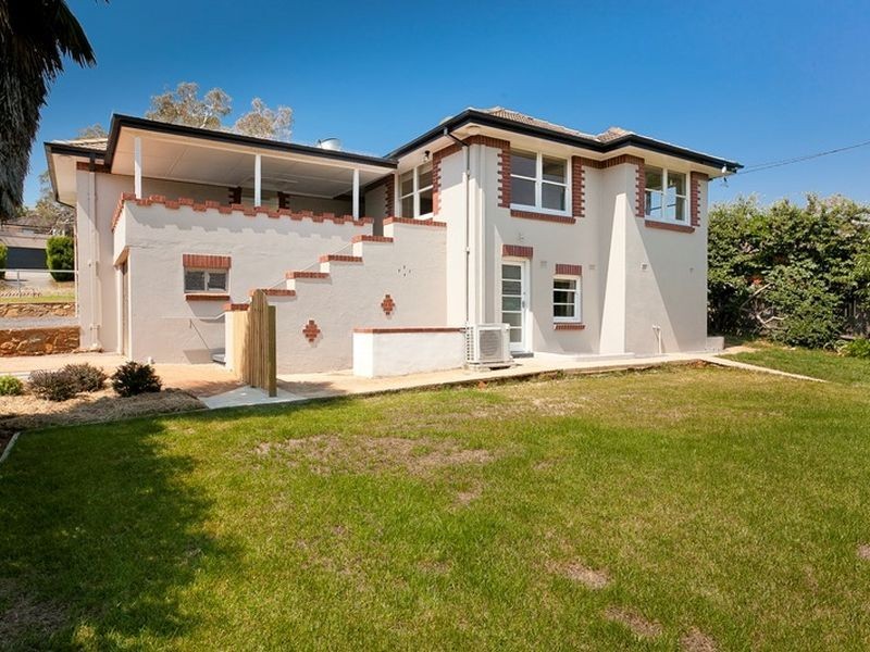 70 Stonehaven Crescent, Deakin ACT 2600