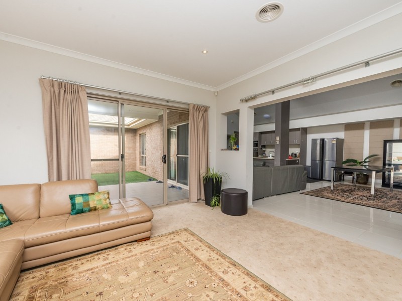 125 Christina Stead Street, Franklin ACT 2913