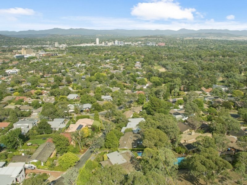 9 Bonwick Place, Garran ACT 2605