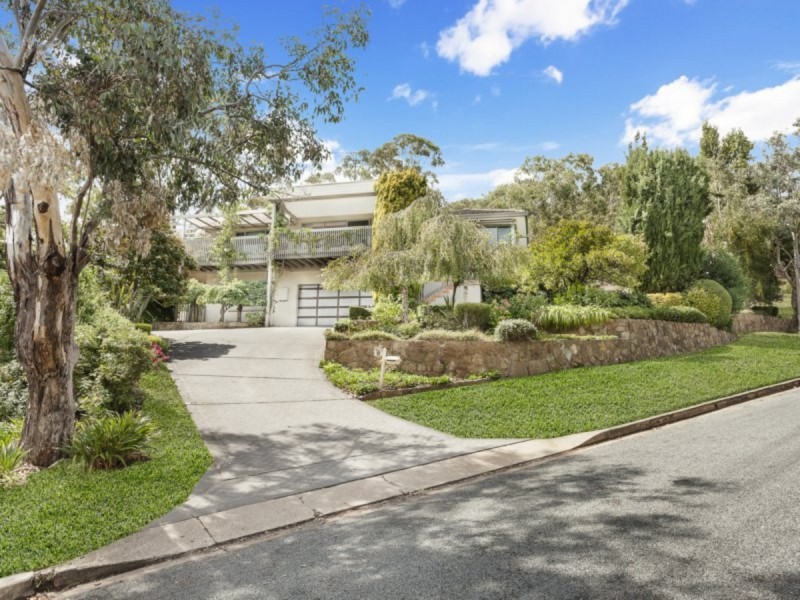 9 Bonwick Place, Garran ACT 2605