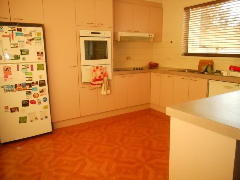9 Dods Place, Greenway ACT 2900