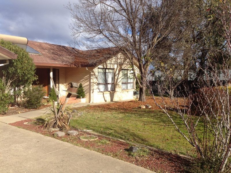 32 Colquhoun Street, Kambah ACT 2902