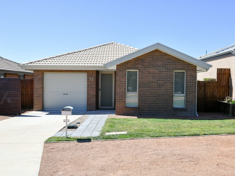 23 Rowland Street, Macgregor ACT 2615