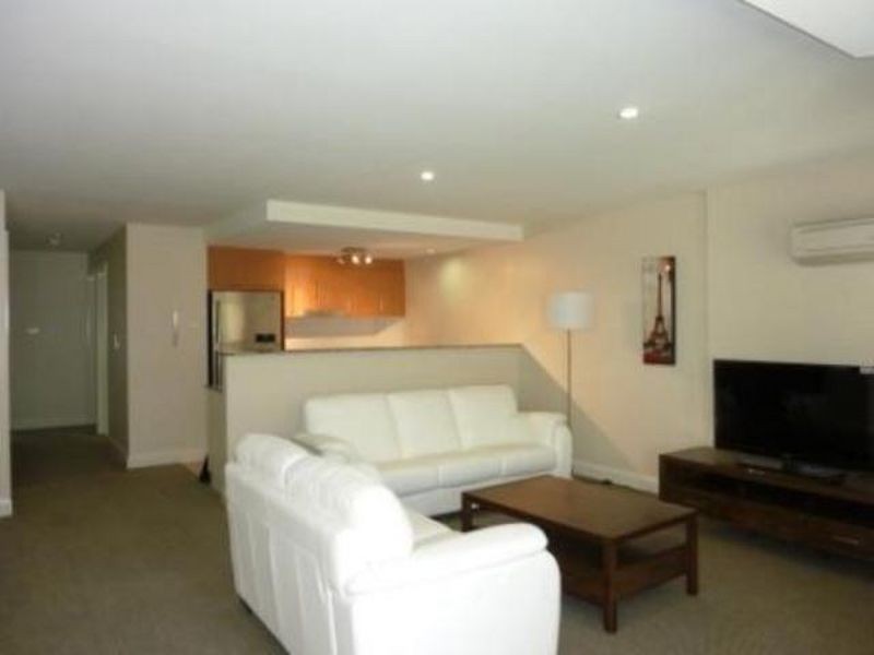 42/7 Empire Circuit, Forrest ACT 2603