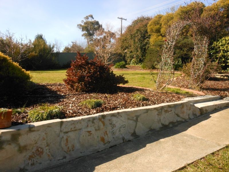 196 Tillyard Drive, Fraser ACT 2615