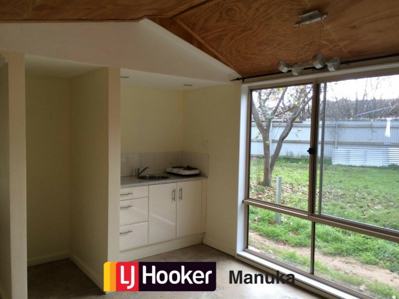 21A Cowan Street, Downer ACT 2602