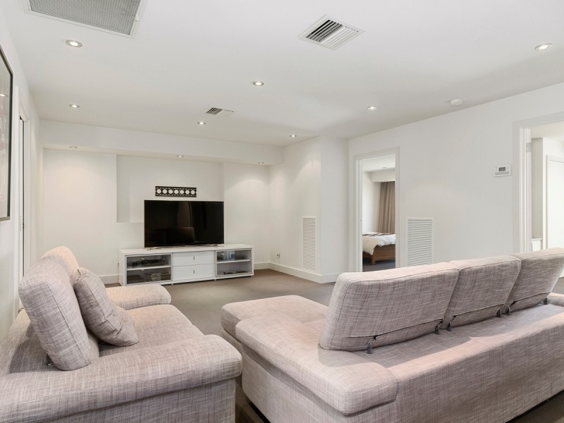 21 Scarborough Street, Red Hill ACT 2603