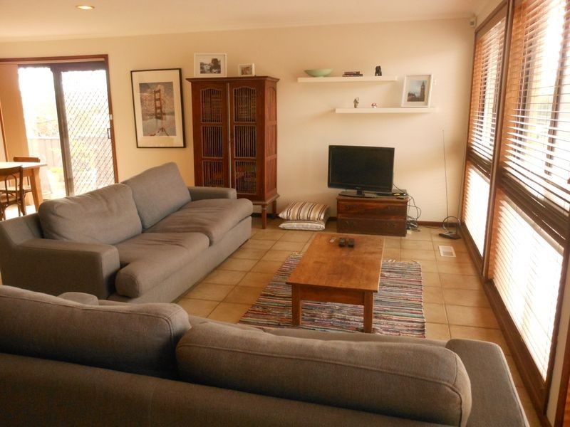 4 Strachan Place, Wanniassa ACT 2903