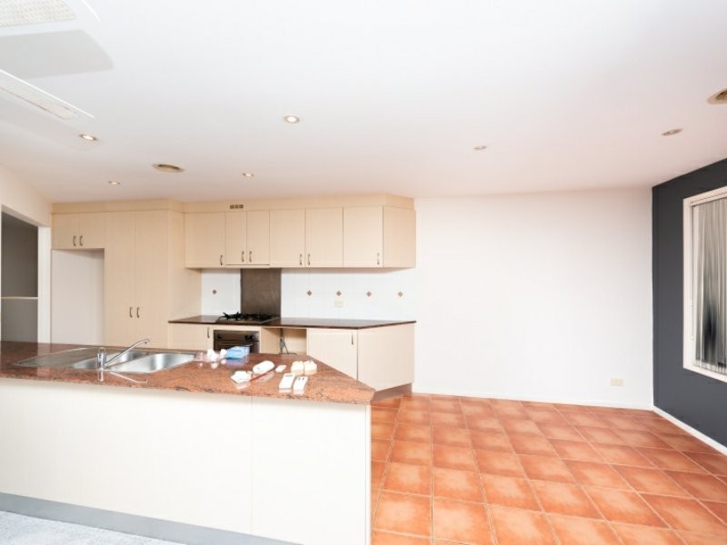 32 Winarlia Lane, Gungahlin ACT 2912