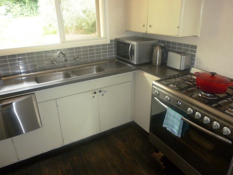 84 Caley Crescent, Narrabundah ACT 2604