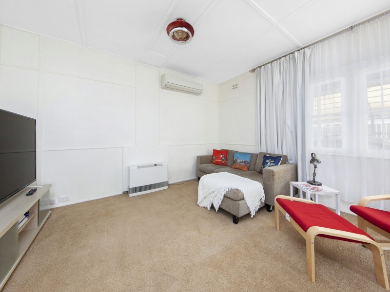 12 Marlee Place, Narrabundah ACT 2604