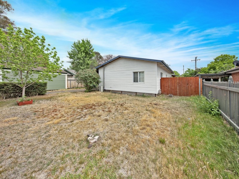 12 Marlee Place, Narrabundah ACT 2604