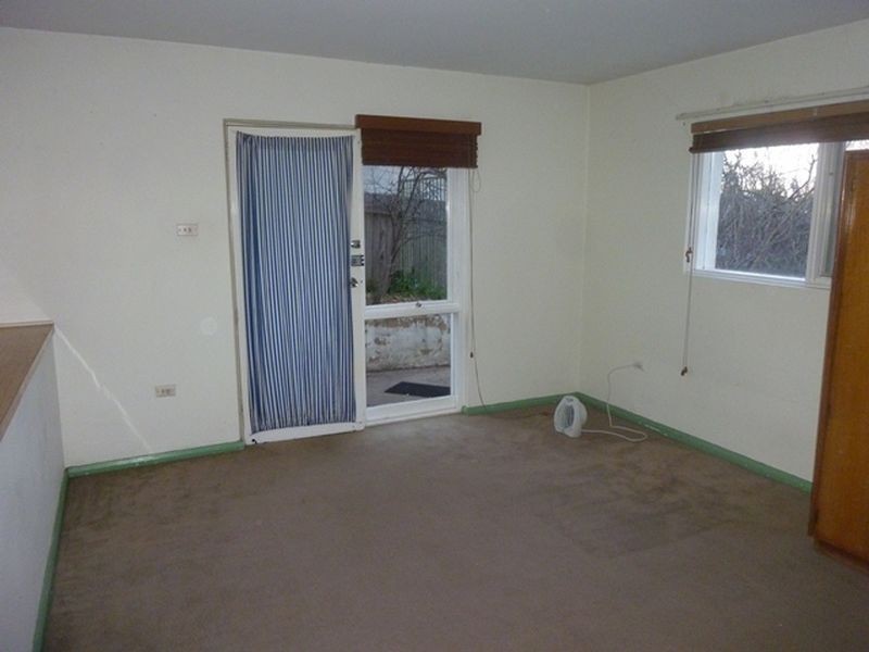 67B La Perouse, Griffith ACT 2603