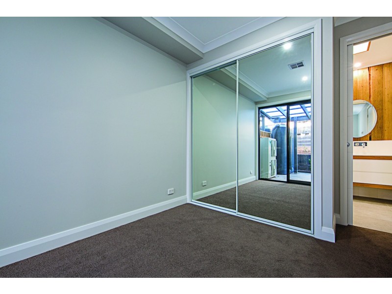4/2 Bindel Street, Aranda ACT 2614