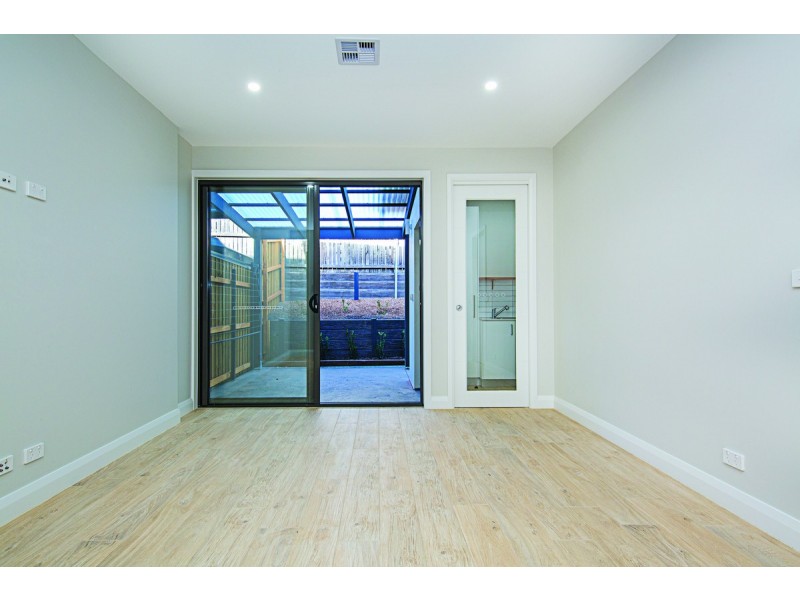 4/2 Bindel Street, Aranda ACT 2614