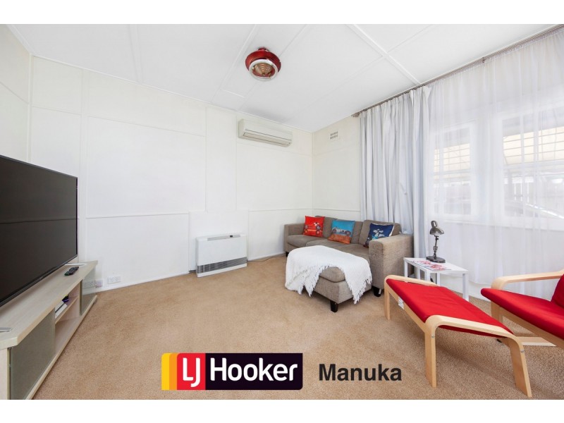 12 Marlee Place, Narrabundah ACT 2604