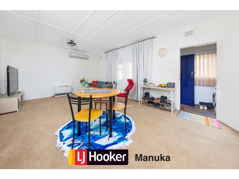 12 Marlee Place, Narrabundah ACT 2604