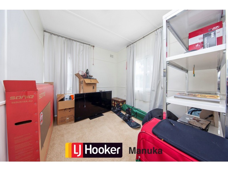 12 Marlee Place, Narrabundah ACT 2604