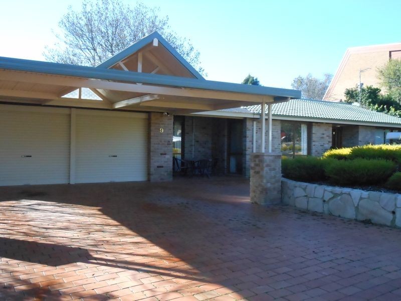 9 Bracker Place, Macarthur ACT 2904