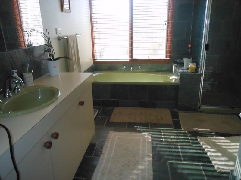 9 Bracker Place, Macarthur ACT 2904