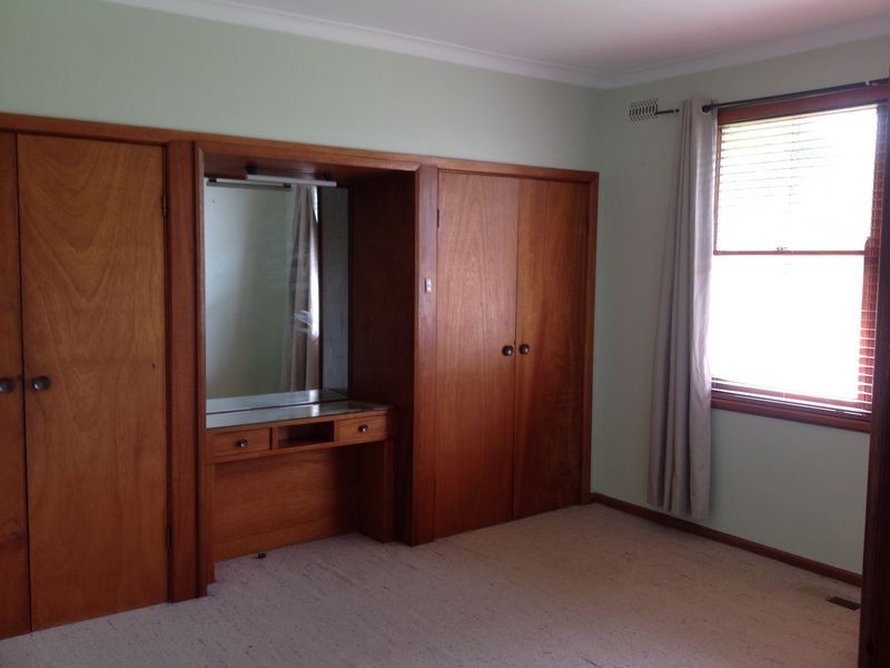21 Fergusson Crescent, Deakin ACT 2600