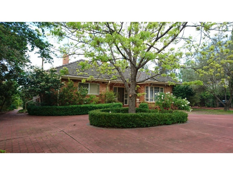 70 Arthur Circle, Forrest ACT 2603