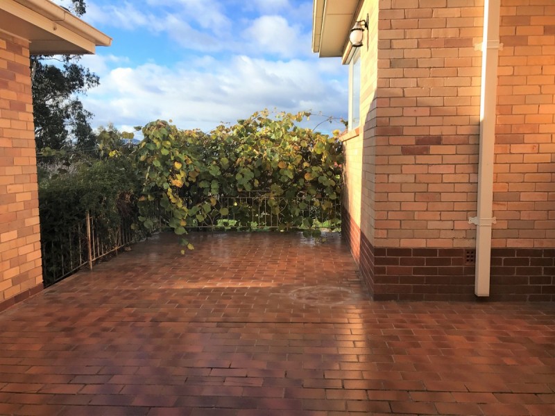 70 Arthur Circle, Forrest ACT 2603