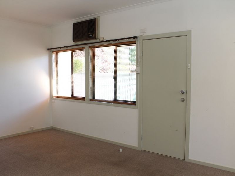 25 Tungun Street, Narrabundah ACT 2604