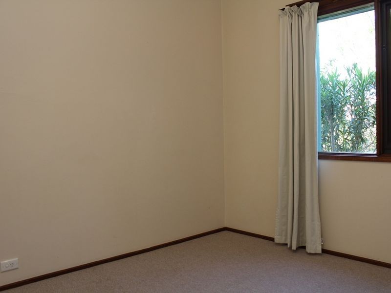 25 Tungun Street, Narrabundah ACT 2604