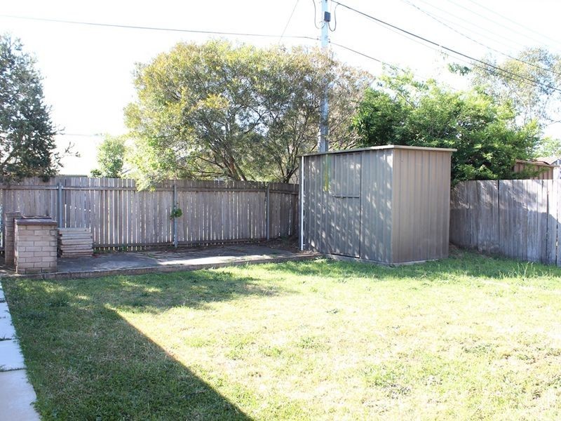 25 Tungun Street, Narrabundah ACT 2604