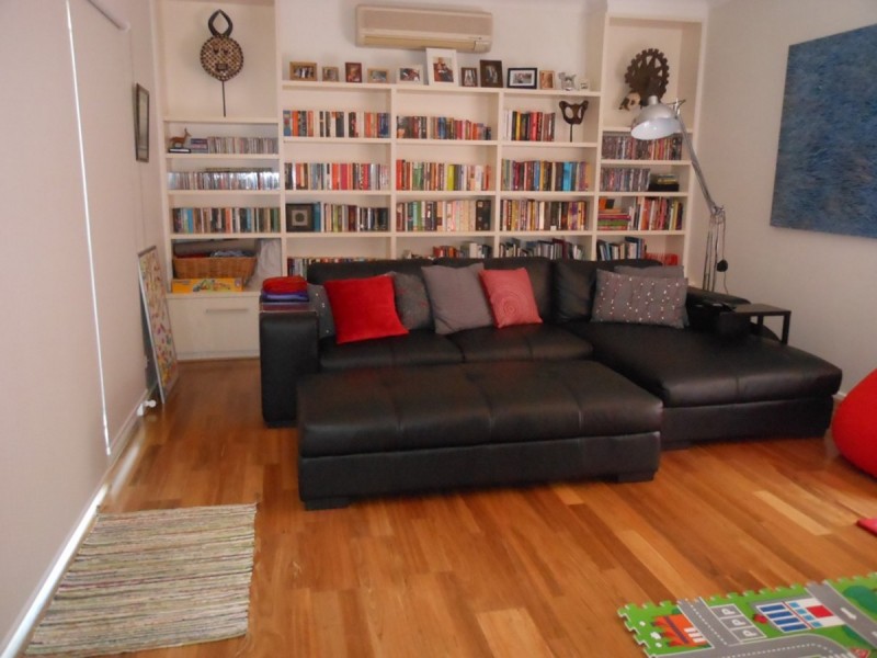 21 Throsby Street, Narrabundah ACT 2604