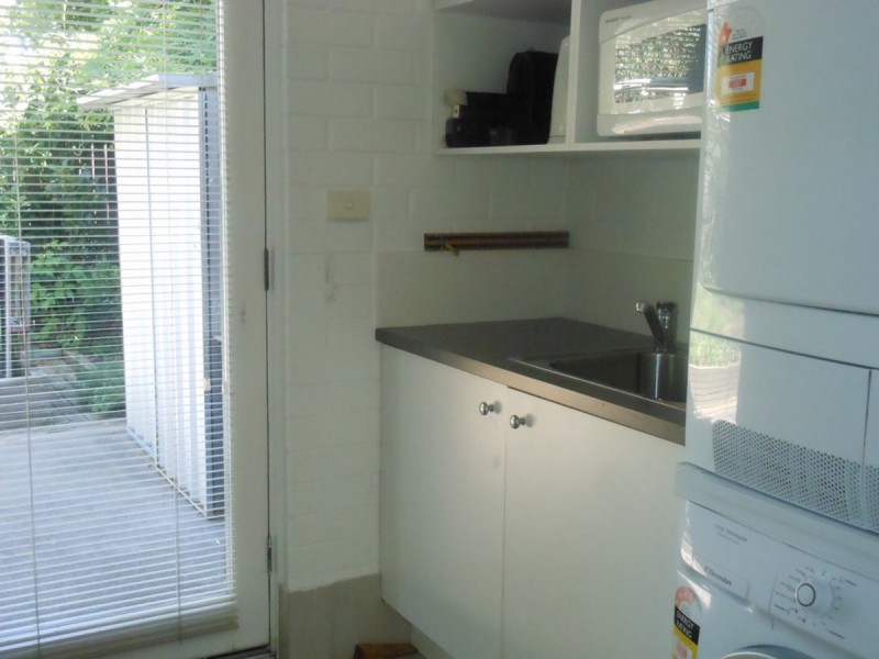 21 Throsby Street, Narrabundah ACT 2604