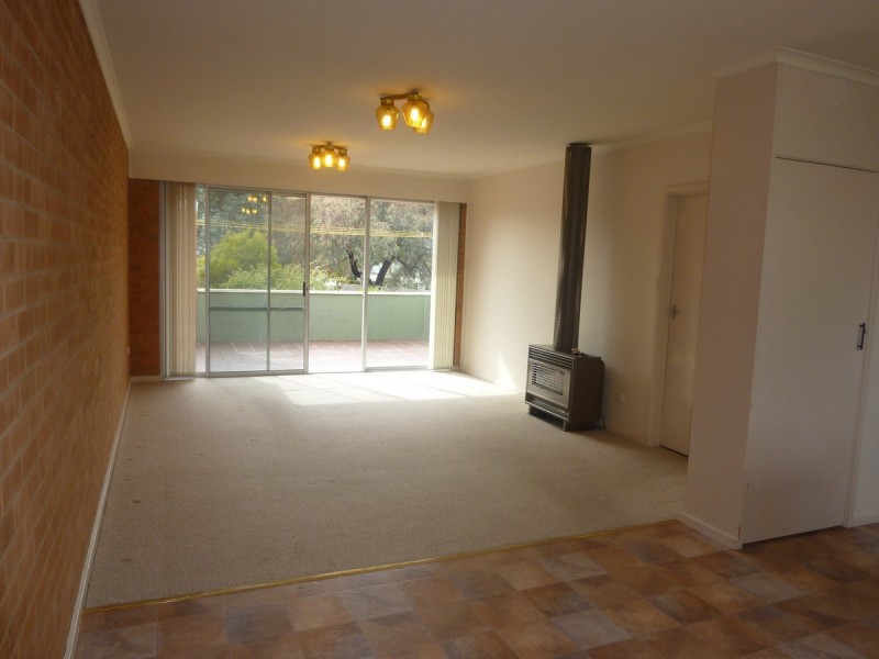 4/10 Longerenong Street, Farrer ACT 2607