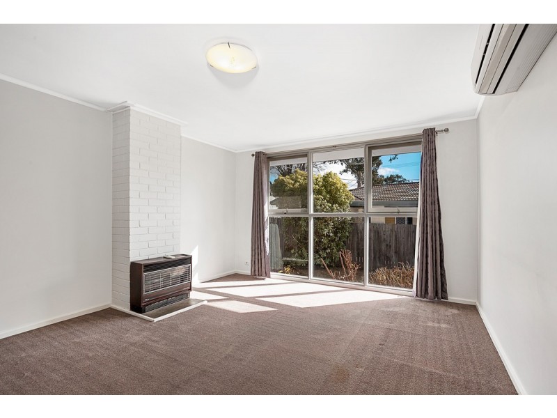 12 Eggleston Crescent, Chifley ACT 2606