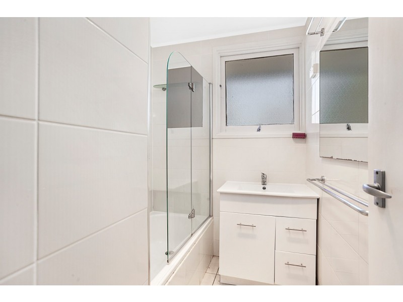 12 Eggleston Crescent, Chifley ACT 2606