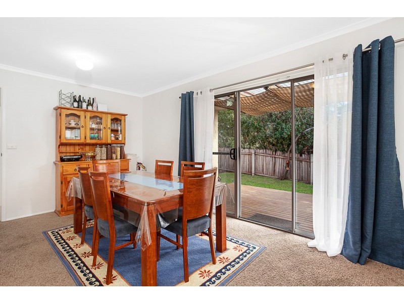 12 Eggleston Crescent, Chifley ACT 2606