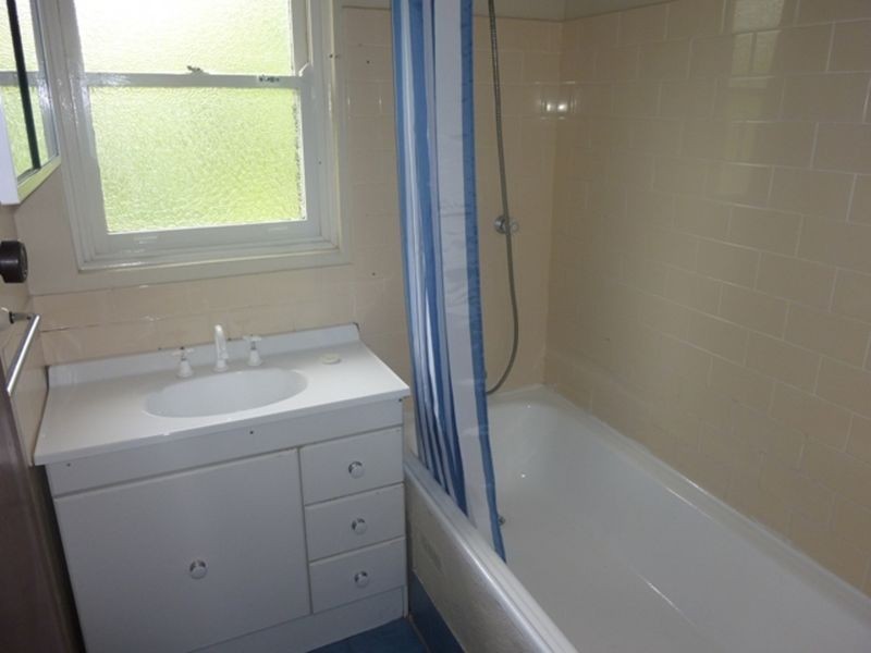 23 Hacking Crescent, Narrabundah ACT 2604