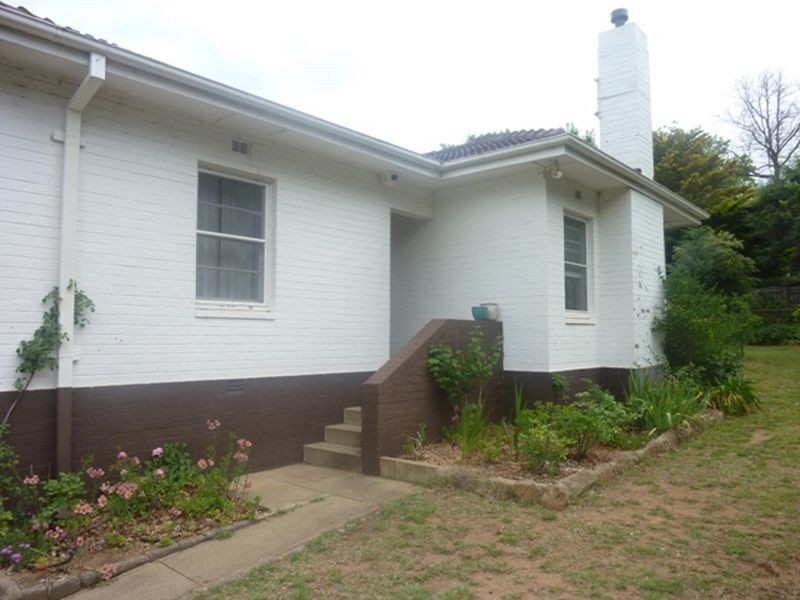 23 Hacking Crescent, Narrabundah ACT 2604