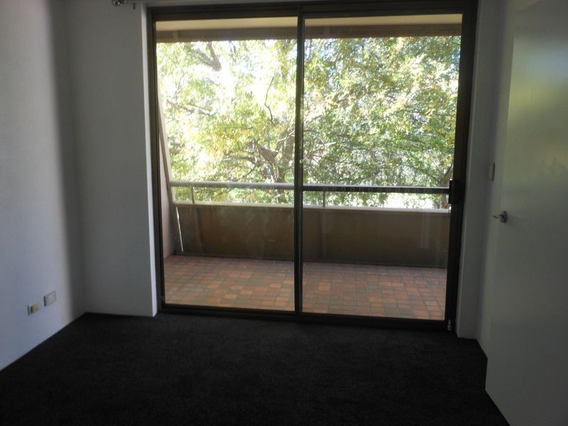 204/10 Currie Crescent, Griffith ACT 2603